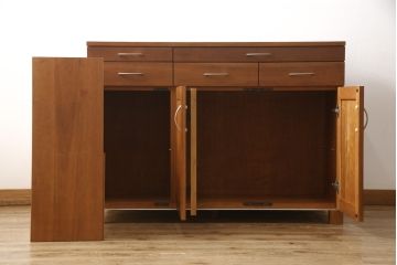 中古　シャルドネ(CHARDONNAY)　チェリー材　温かみある風合いが魅力的なキッチンカウンター(収納棚、戸棚、食器棚、カウンターテーブル)(R-055037)