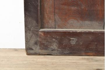 和製アンティーク　枠ヒノキ材(檜)・板ケヤキ材(欅)　巾着をモチーフにした金具が目を引く格子蔵戸1枚(玄関戸、引き戸、建具)(R-055040)