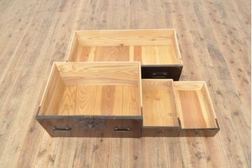 和製アンティーク　大正時代　和の趣を感じる重ね庄内箪笥(引き出し、チェスト、和箪笥、収納箪笥)(R-055064)