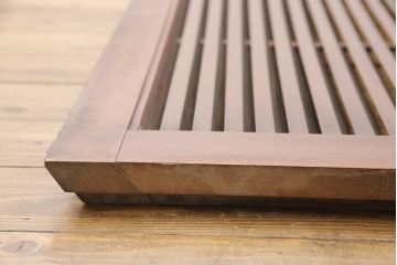 アンティーク建具　最高級　総ケヤキ材(欅材)　変わり型　凝ったつくりが魅力の格子戸2枚セット(引き戸)(R-055070)