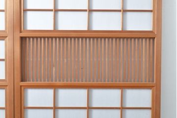 アンティーク建具　レトロな雰囲気漂う裏障子付き格子戸2枚セット(引き戸、建具)(R-055076)