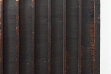 アンティーク建具　重厚な佇まいの格子板戸2枚セット(引き戸、建具)(R-055079)