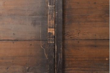 アンティーク建具　重厚な佇まいの格子板戸2枚セット(引き戸、建具)(R-055079)
