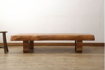 中古　美品　極厚天板　総ケヤキ材　どっしりとした佇まいが目を引く座卓(ローテーブル、リビングテーブル)(R-055082)