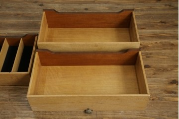 中古　美品　DREXEL HERITAGE(ドレクセルヘリテイジ)　クラシカルな佇まいが魅力的なキャビネット　(R-055087)