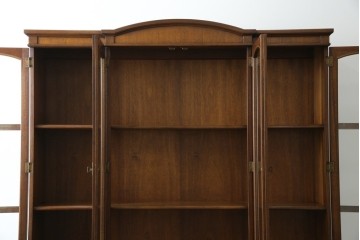 中古　美品　DREXEL HERITAGE(ドレクセルヘリテイジ)　クラシカルな佇まいが魅力的なキャビネット　(R-055087)