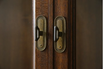 中古　美品　DREXEL HERITAGE(ドレクセルヘリテイジ)　クラシカルな佇まいが魅力的なキャビネット　(R-055087)