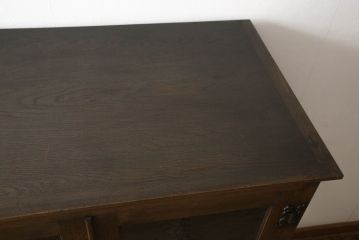 和製ビンテージ　ナラ材　神戸洋家具　店舗什器としてもおすすめのクラシカルな収納棚(戸棚、キャビネット、ワードローブ、ヴィンテージ)(R-055088)