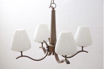 和製ビンテージ　4灯　上品な大人空間を演出するシャンデリア(天井照明、吊り下げ照明、ヴィンテージ)(R-055089)