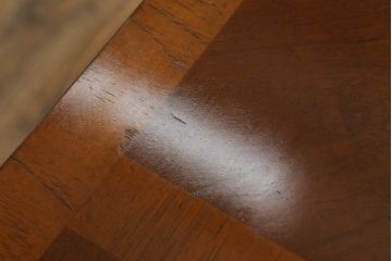 中古　DREXEL HERITAGE(ドレクセルヘリテイジ)　格調高いデザインが魅力的なコンソールテーブル(サイドテーブル、作業台)(R-055098)