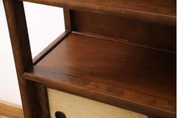 中古　九州民芸家具　カバ材　渋い色合いが魅力的な茶棚(飾り棚、茶箪笥、収納棚)(R-055099)