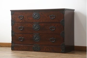 中古　岩谷堂箪笥　天板リメイク　趣きのある和を感じさせる渋い佇まいのチェスト(衣装箪笥、引き出し、和タンス、サイドボード)(R-055114)