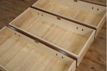 中古　岩谷堂箪笥　天板リメイク　趣きのある和を感じさせる渋い佇まいのチェスト(衣装箪笥、引き出し、和タンス、サイドボード)(R-055114)