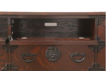 中古　美品　岩谷堂箪笥　和の趣あふれるテレビボード(テレビ台、AVボード、リビングボード、収納棚、ローボード、引き出し、ローチェスト)(R-055131)