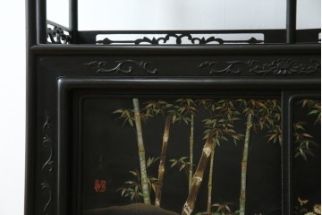 和製アンティーク　唐木　繊細な漆絵が美しい飾り棚　(R-055142)