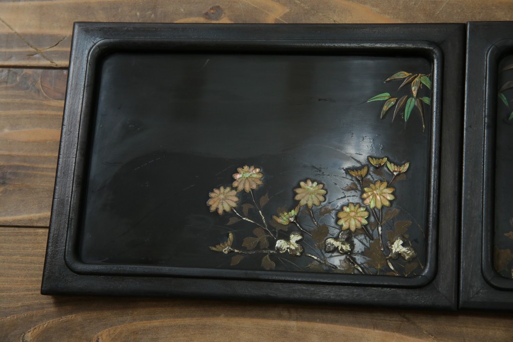 和製アンティーク　唐木　繊細な漆絵が美しい飾り棚　(R-055142)