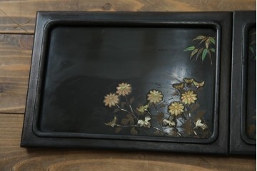 和製アンティーク　唐木　繊細な漆絵が美しい飾り棚　(R-055142)