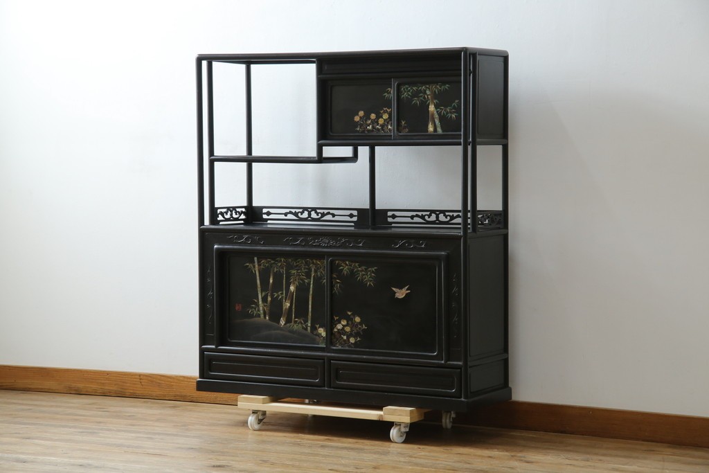 和製アンティーク　唐木　繊細な漆絵が美しい飾り棚　(R-055142)