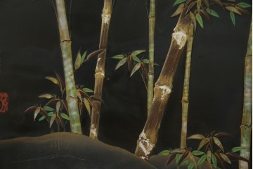 和製アンティーク　唐木　繊細な漆絵が美しい飾り棚　(R-055142)