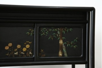 和製アンティーク　唐木　繊細な漆絵が美しい飾り棚　(R-055142)