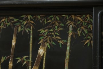 和製アンティーク　唐木　繊細な漆絵が美しい飾り棚　(R-055142)