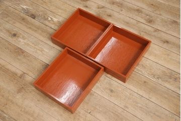 中古　美品　工芸家具　曙(あけぼの)塗り　漆の朱色が机上のアクセントになる小引き出し(根来塗り、卓上収納、小物収納)(R-055143)