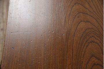 和製アンティーク　二本松産　総ケヤキ材　蝶をあしらった金具がアクセントの文机(座机、ローテーブル)(R-055193)