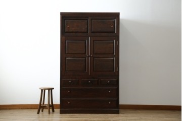 中古　美品　松本民芸家具　直線的なデザインがシックな印象を醸し出すD型和タンス　定価約67万円　(R-055196)