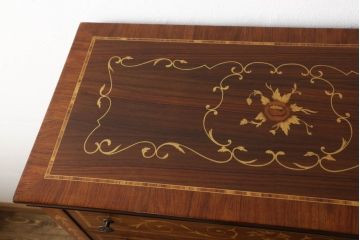中古　美品　イタリア高級輸入家具　象嵌入り　細やかな象嵌細工が美しいチェスト(引き出し、サイドチェスト)(R-055197)