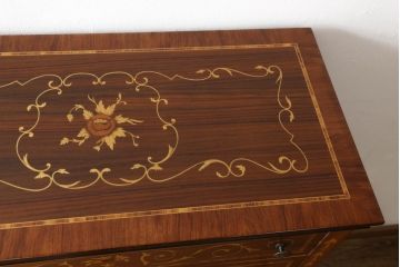 中古　美品　イタリア高級輸入家具　象嵌入り　細やかな象嵌細工が美しいチェスト(引き出し、サイドチェスト)(R-055197)