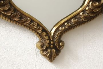 イタリアビンテージ　高級品　優雅な空間を演出してくれる真鍮製ウォールミラー(壁掛け鏡、ヴィンテージ)(R-055215)