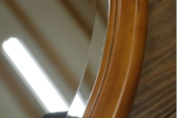 中古　横浜ダニエル(Daniel)　あたたかみのある風合いが魅力的なウォールミラー(壁掛け鏡)(R-055219)