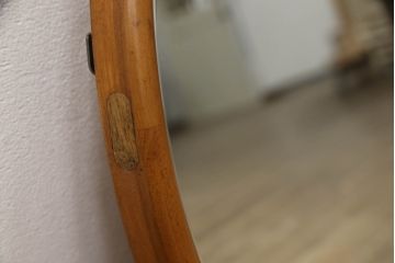 中古　横浜ダニエル(Daniel)　あたたかみのある風合いが魅力的なウォールミラー(壁掛け鏡)(R-055220)