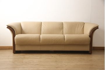 中古　美品　EKORNES(エコーネス)　Manhattan(マンハッタン)　本革　上質なくつろぎの空間づくりにおすすめの3人掛けソファ(レザー、三人掛けソファ、3Pソファ)(定価約43万円)(R-055222)