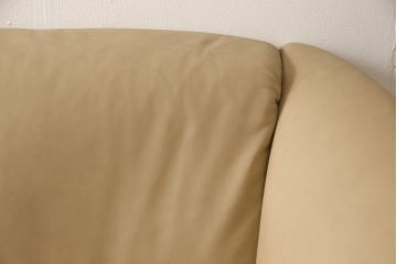 中古　美品　EKORNES(エコーネス)　Manhattan(マンハッタン)　本革　上質なくつろぎの空間づくりにおすすめの3人掛けソファ(レザー、三人掛けソファ、3Pソファ)(定価約43万円)(R-055222)