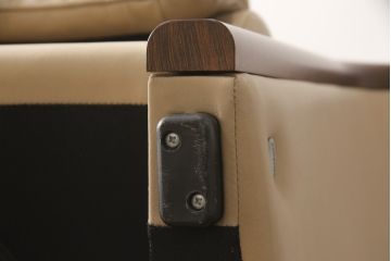 中古　美品　EKORNES(エコーネス)　Manhattan(マンハッタン)　本革　上質なくつろぎの空間づくりにおすすめの3人掛けソファ(レザー、三人掛けソファ、3Pソファ)(定価約43万円)(R-055222)