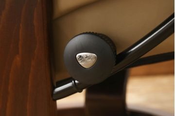 中古　美品　EKORNES(エコーネス)　Mayfair(メイフェア)　本革　極上のくつろぎの時間を演出するストレスレスチェア(M)+オットマンセット(アームチェア、リクライニングチェア、椅子、レザー)(定価約30万円)(R-055223)
