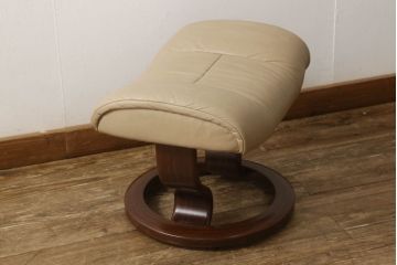 中古　美品　EKORNES(エコーネス)　Mayfair(メイフェア)　本革　極上のくつろぎの時間を演出するストレスレスチェア(M)+オットマンセット(アームチェア、リクライニングチェア、椅子、レザー)(定価約30万円)(R-055223)