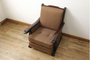 中古　美品　モリシゲ(MORISHIGE/森繁)　マッキンレー　高級感ある佇まいが目を引く1人掛けソファ(定価約35万円)(アームチェア、一人掛けソファ)(R-055225)