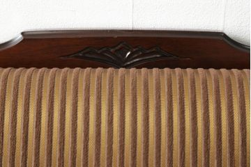中古　美品　モリシゲ(MORISHIGE/森繁)　マッキンレー　高級感ある佇まいが目を引く1人掛けソファ(定価約35万円)(アームチェア、一人掛けソファ)(R-055225)