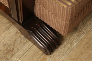 中古　美品　モリシゲ(MORISHIGE/森繁)　マッキンレー　高級感ある佇まいが目を引く1人掛けソファ(定価約35万円)(アームチェア、一人掛けソファ)(R-055225)
