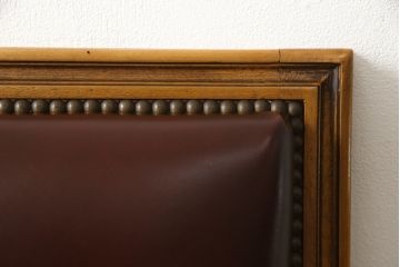 イタリアビンテージ　本革　クラシカルな雰囲気漂う1人掛けソファ(一人掛けソファ、アームチェア、ヴィンテージ(R-055228)