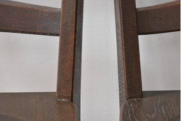 中古　永田良介商店　神戸洋家具　落ち着きのあるシックな佇まいが魅力のラダー型食堂椅子2脚セット(ダイニングチェア、ラダーバックチェア、ワークチェア、椅子)(R-055250)