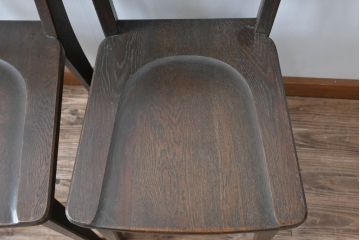 中古　永田良介商店　神戸洋家具　落ち着きのあるシックな佇まいが魅力のラダー型食堂椅子2脚セット(ダイニングチェア、ラダーバックチェア、ワークチェア、椅子)(R-055250)