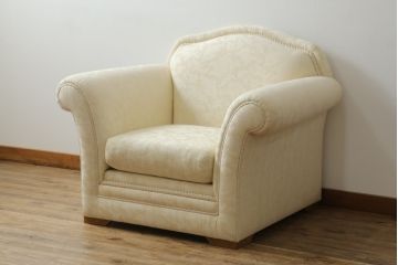 中古　展示品　超美品　最高級!　サァラ麻布取り扱い　bedding　POLTRONA　エレガントな1人掛けソファ(定価約110万円)(R-055252)