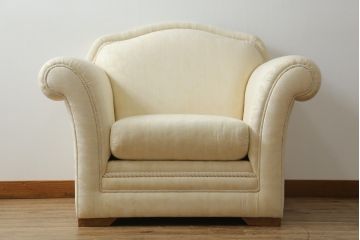 中古　展示品　超美品　最高級!　サァラ麻布取り扱い　bedding　POLTRONA　エレガントな1人掛けソファ(定価約110万円)(R-055252)