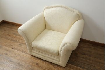 中古　展示品　超美品　最高級!　サァラ麻布取り扱い　bedding　POLTRONA　エレガントな1人掛けソファ(定価約110万円)(R-055252)