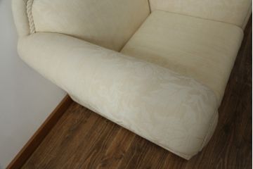中古　展示品　超美品　最高級!　サァラ麻布取り扱い　bedding　POLTRONA　エレガントな1人掛けソファ(定価約110万円)(R-055252)