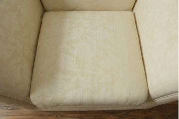 中古　展示品　超美品　最高級!　サァラ麻布取り扱い　bedding　POLTRONA　エレガントな1人掛けソファ(定価約110万円)(R-055252)