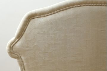 中古　展示品　超美品　最高級!　サァラ麻布取り扱い　bedding　POLTRONA　エレガントな1人掛けソファ(定価約110万円)(R-055252)